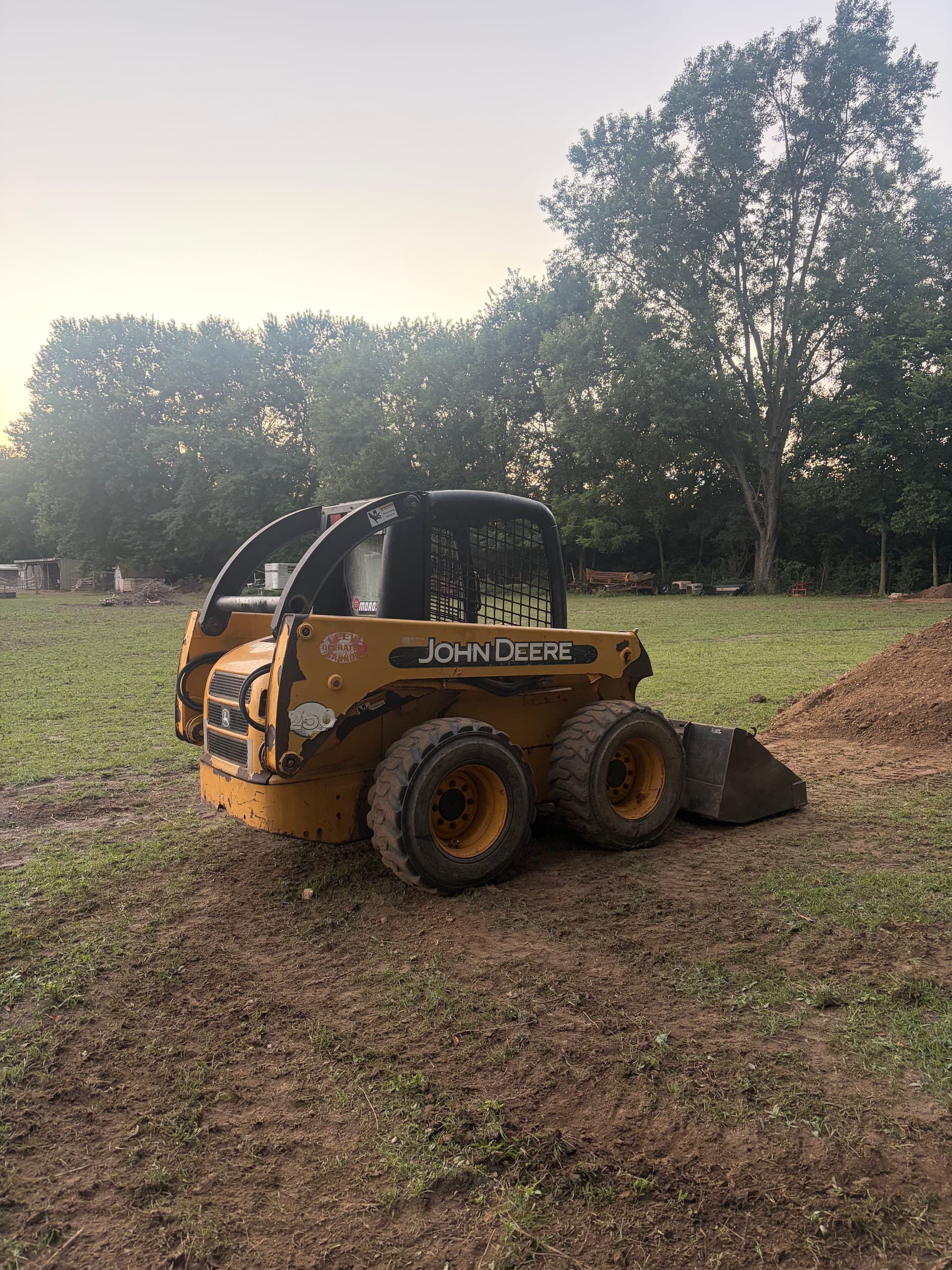 Gallery photos for Lawn Cuts, Bush Trimming, and Grading Keeping Local Properties Sharp: Image #5